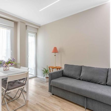 Bo13 -Crescenzago- Bright - Wifi - Elegant Apartment Милано Екстериор снимка